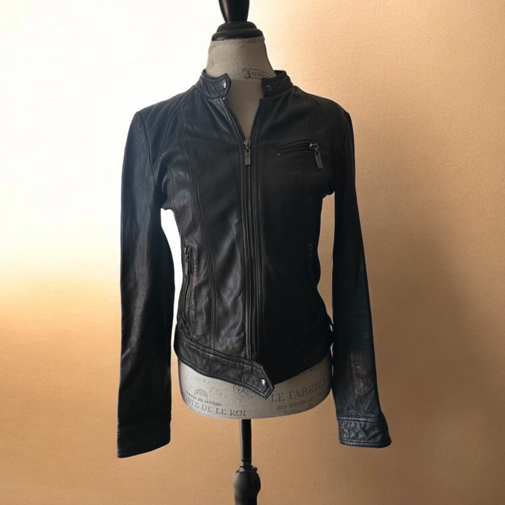 Women’s Black Genuine Leather Moto Jacket with Zip Pockets